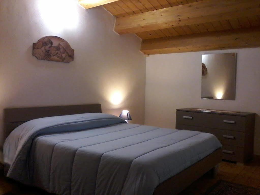 Casa Vacanze Il Quadrifoglio Ното Екстериор снимка
